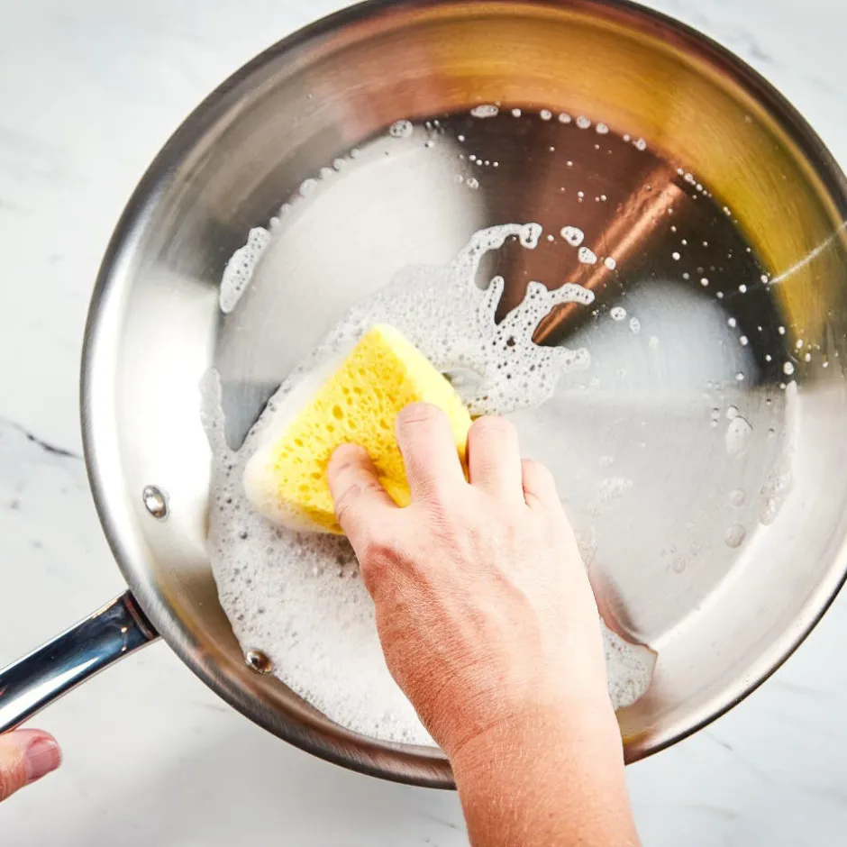 All-Clad D3 Stainless Everyday 3-ply Bonded Cookware; Skillet; 8.5 inch