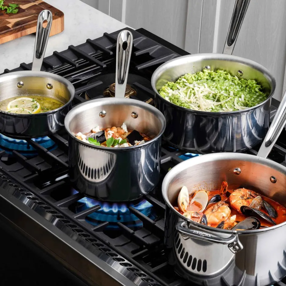 All-Clad D3 Stainless 3-ply Bonded Cookware, Sauce Pan with lid, 1.5 quart