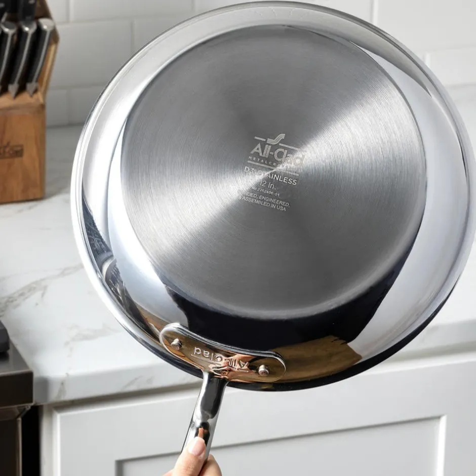 All-Clad D3 Stainless Sunday Supper Pan with Lid, 7 quart |