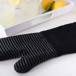 All-Clad 2-Pack Black Oven Mitt Set / Ultimate Heat Protection with