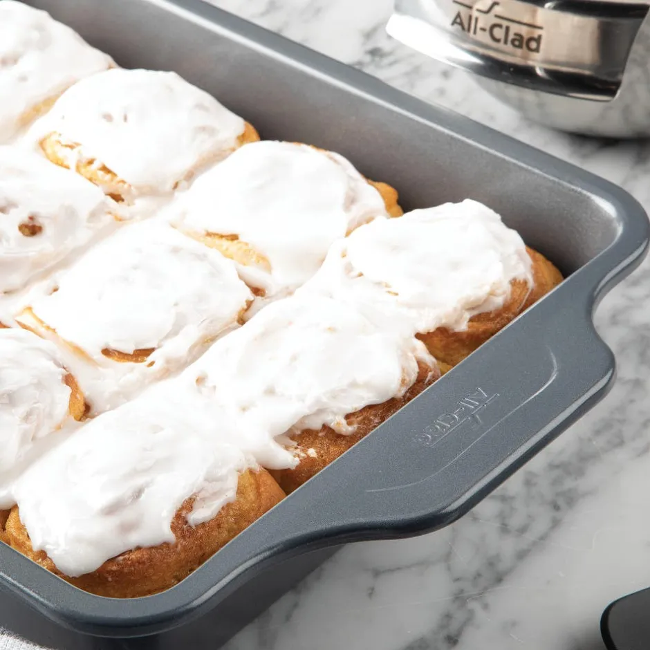 All-Clad Pro-Release Nonstick Bakeware 9x13 Pan |